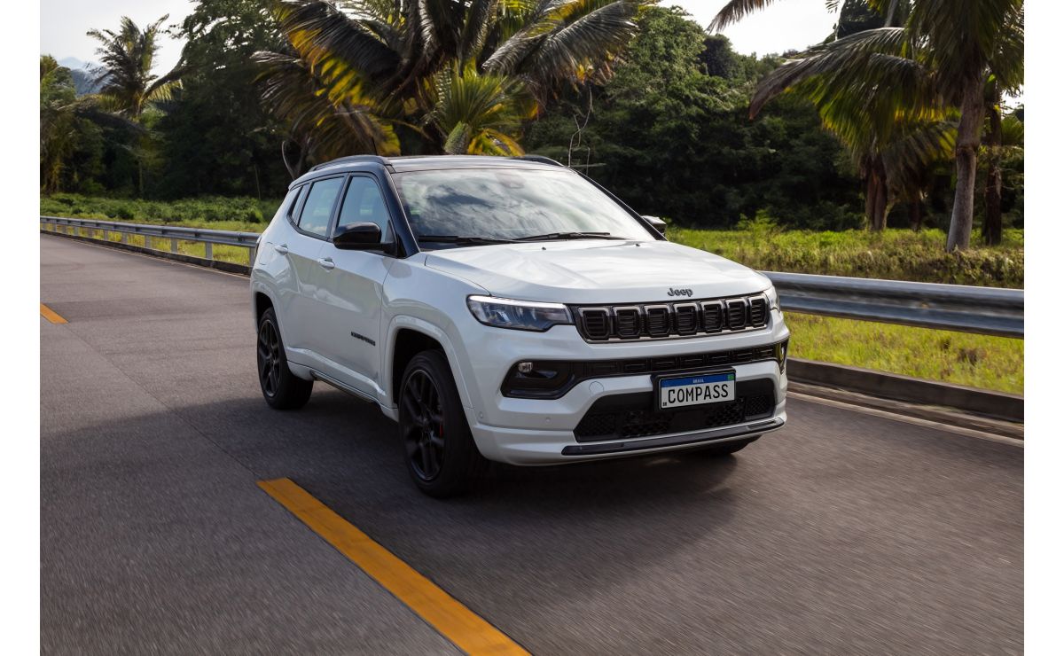 Veículo Jeep